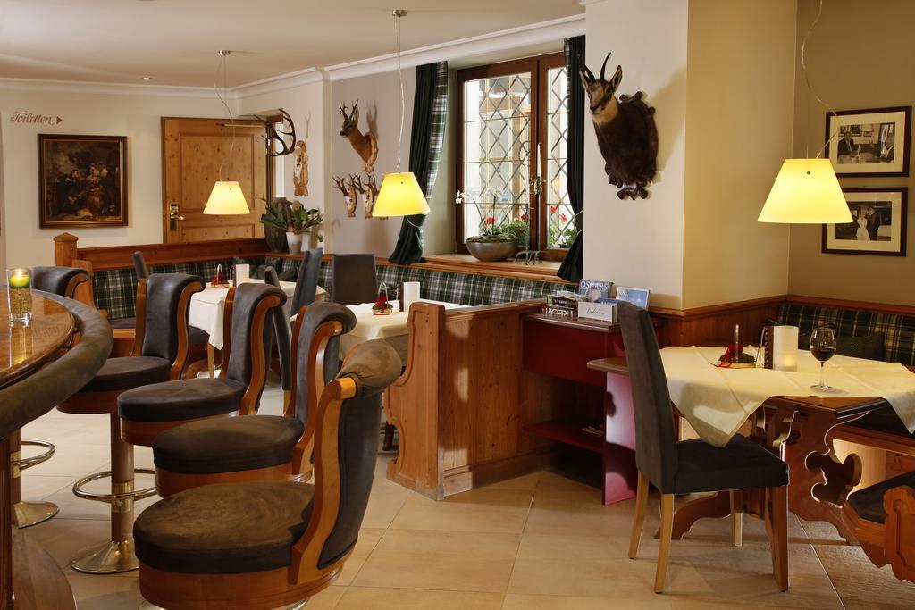 Hotel Schlosswirt Скена Экстерьер фото