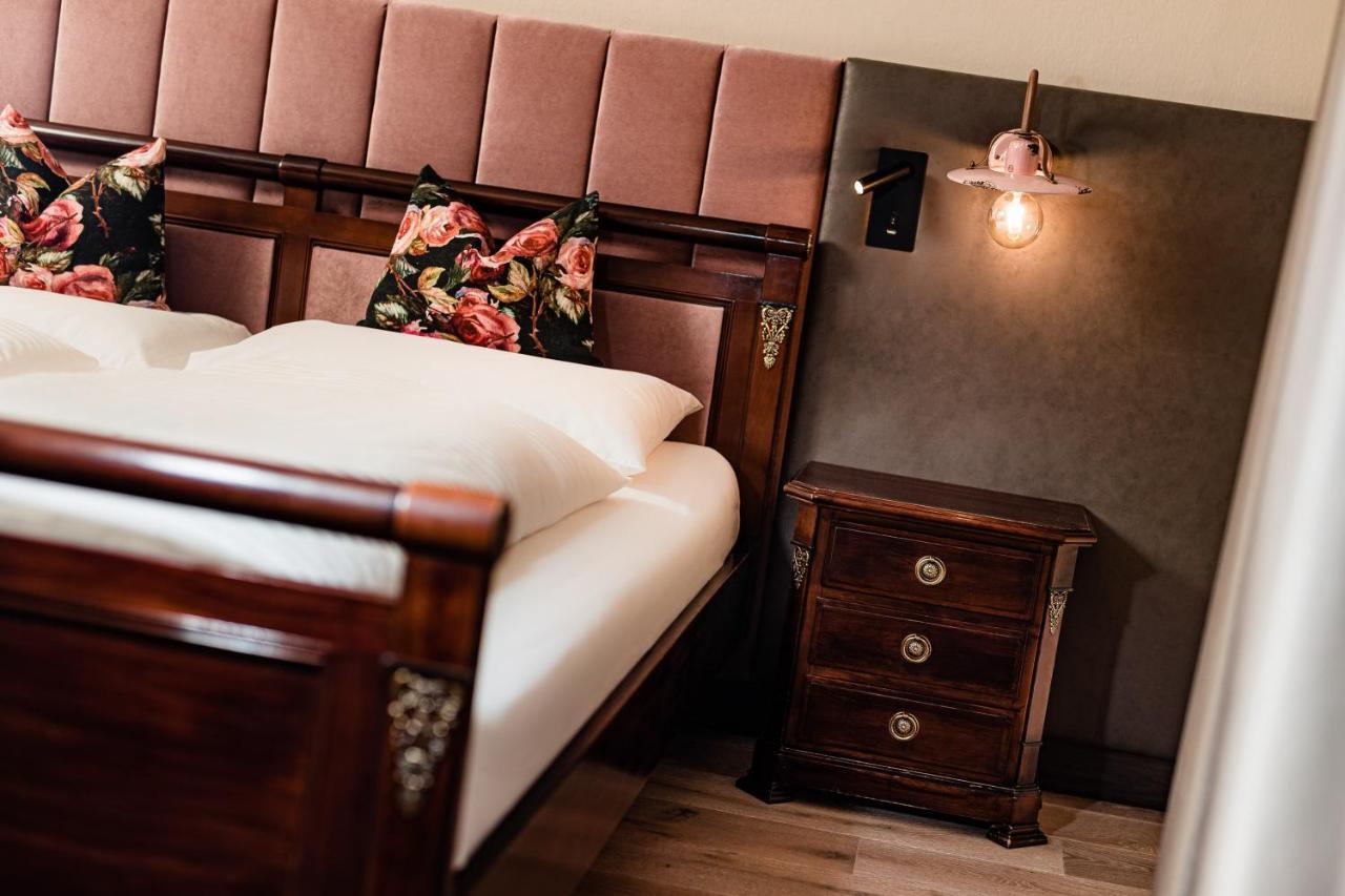 Hotel Schlosswirt Скена Экстерьер фото